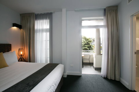 The Lucky Hotel - Accommodation Daintree 25