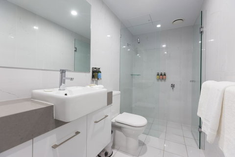 The Lucky Hotel - Accommodation Daintree 5