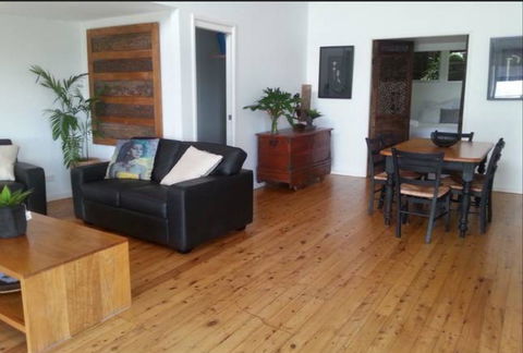 Swan Bay Hideaway - Accommodation Daintree 2