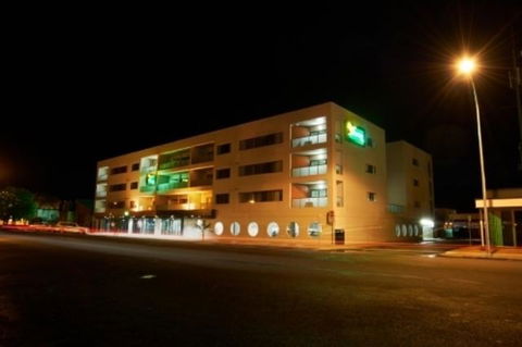 Quest Dubbo - Accommodation Daintree 0