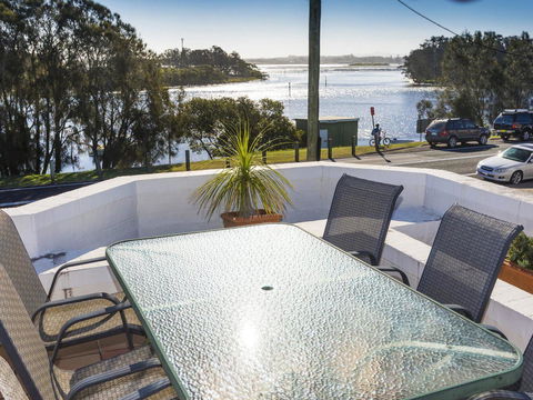2 The Breckenridge - Accommodation Daintree 0