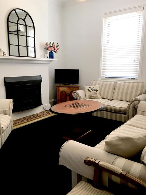 99 Hill Street Apartments - Accommodation Daintree 4