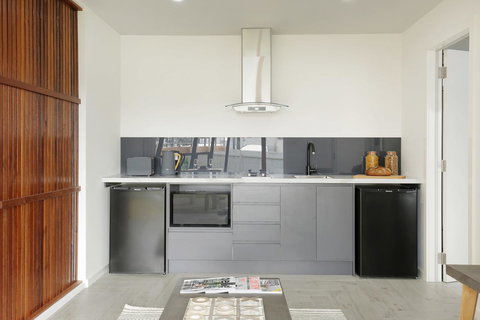 The Beach House North Wollongong - Accommodation Daintree 5