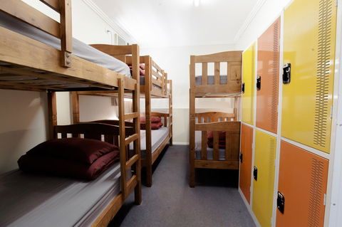 Mad Monkey Broadway - Accommodation Daintree 7