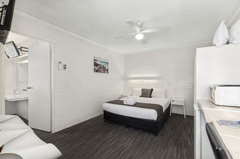 Coastal Bay Motel - Accommodation Daintree 16