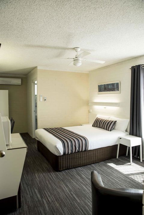Coastal Bay Motel - Accommodation Daintree 35
