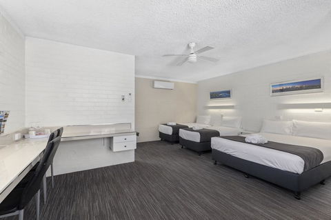 Coastal Bay Motel - Accommodation Daintree 11