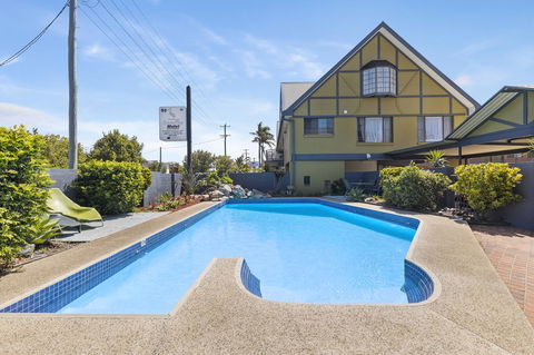 Coastal Bay Motel - Accommodation Daintree 1