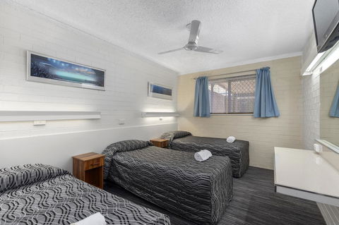 Coastal Bay Motel - Accommodation Daintree 17