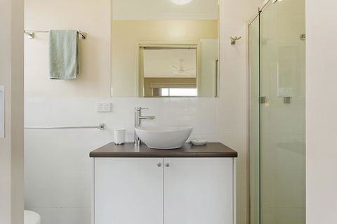 Baywatch Apartments Merimbula - Accommodation Daintree 12