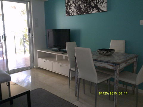 Pelican H2O One & Two Bedroom Apartments - Accommodation Daintree 24