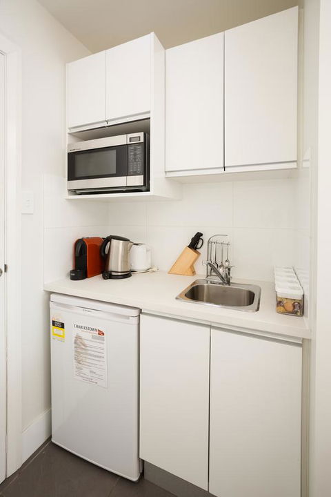 Charlestown Executive Apartments - Accommodation Daintree 6