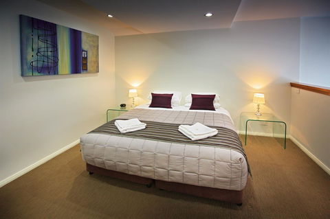Charlestown Executive Apartments - Accommodation Daintree 11