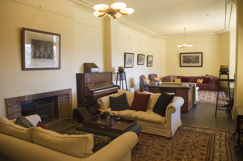 Hillview Heritage Hotel - Accommodation Daintree 9