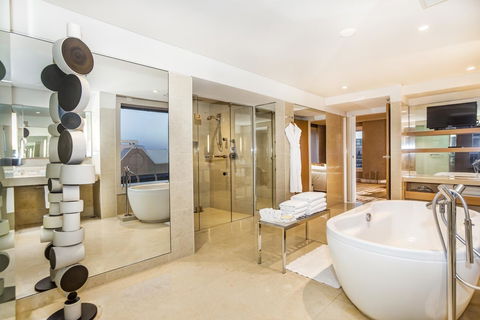 Hilton Sydney - Accommodation Daintree 13