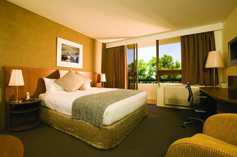 Hotel Urban St Leonards - Accommodation Daintree 30