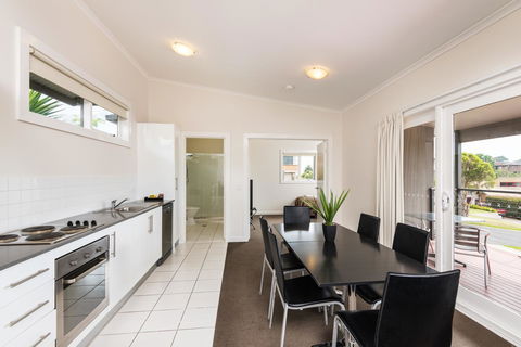 Horizon Holiday Apartments - Accommodation Daintree 0