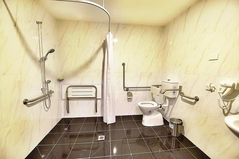 Megaboom City Hotel - Accommodation Daintree 38