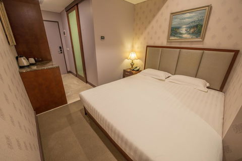 Megaboom City Hotel - Accommodation Daintree 22
