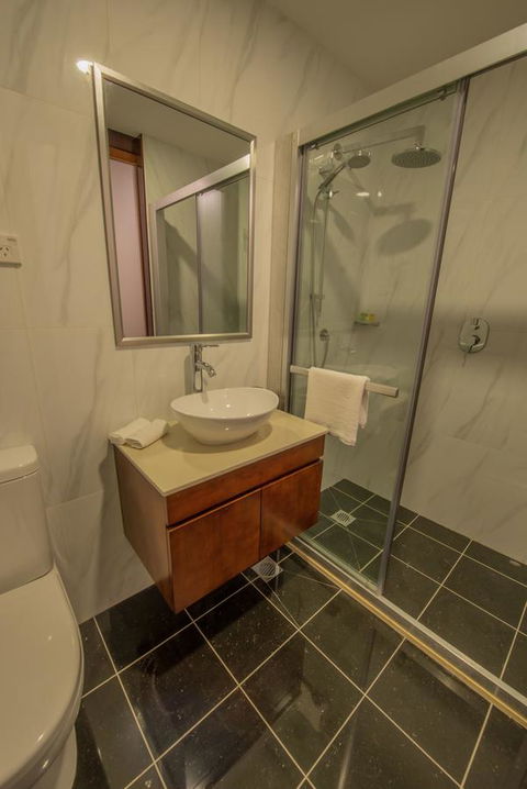 Megaboom City Hotel - Accommodation Daintree 29