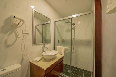 Megaboom City Hotel - Accommodation Daintree 25