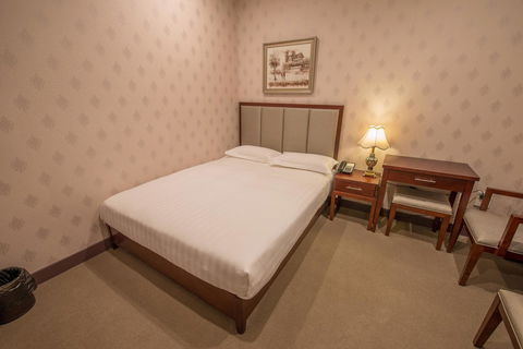 Megaboom City Hotel - Accommodation Daintree 9