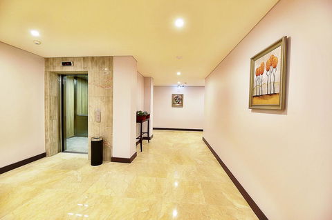 Megaboom City Hotel - Accommodation Daintree 43