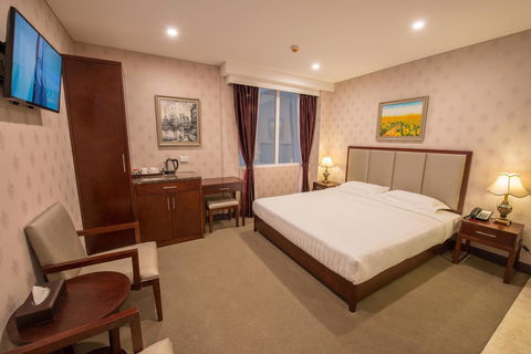 Megaboom City Hotel - Accommodation Daintree 1