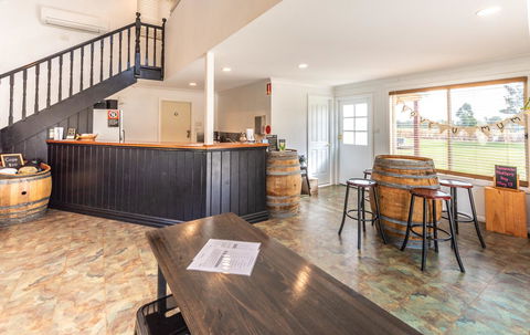 Madigan Wine Country Cottages - Accommodation Daintree 25