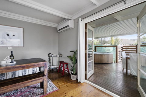 The Spa Cottage With HotTub, Netflix & Stan - Accommodation Daintree 6