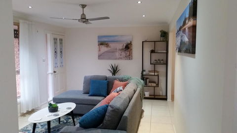 Twin Palms Holiday House At Lighthouse - Accommodation Daintree 5