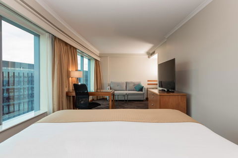 Crowne Plaza Sydney Airport, An IHG Hotel - Accommodation Daintree 18