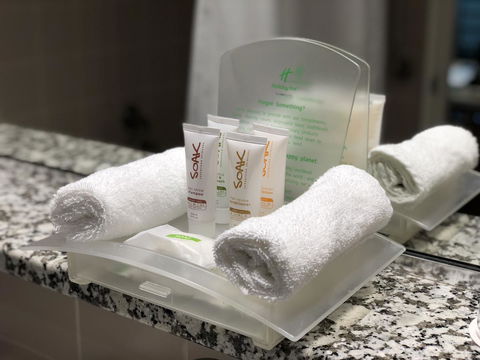 Crowne Plaza Sydney Airport, An IHG Hotel - Accommodation Daintree 23