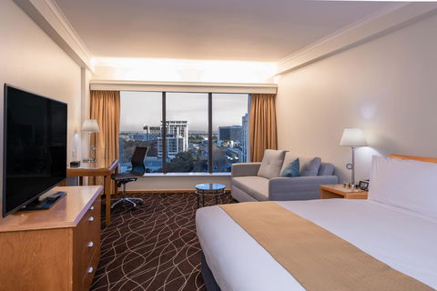Crowne Plaza Sydney Airport, An IHG Hotel - Accommodation Daintree 3