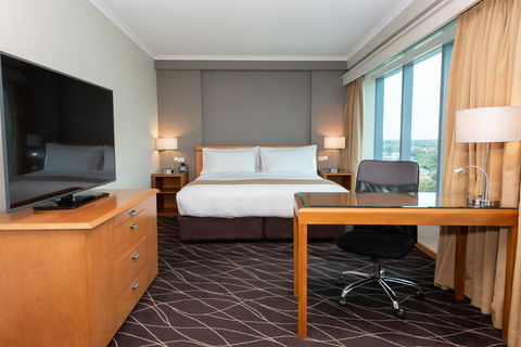 Crowne Plaza Sydney Airport, An IHG Hotel - Accommodation Daintree 17