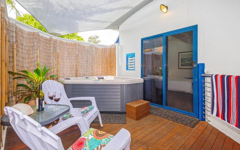 Coast Yamba - Adults Only - Accommodation Daintree 3