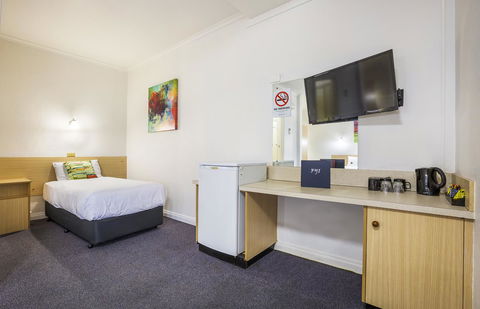Boomerang Hotel - Accommodation Daintree 1
