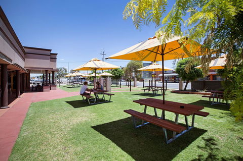 Boomerang Hotel - Accommodation Daintree 7