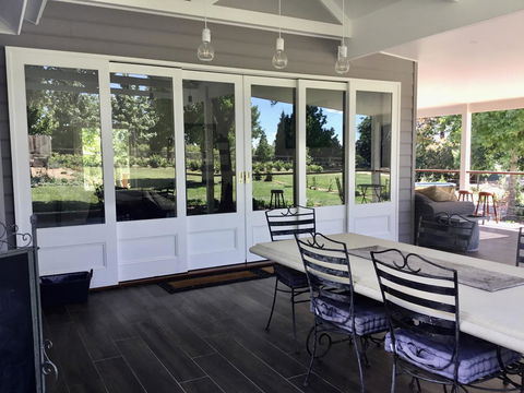 Chanticleer Gardens Barn Cottage With A Pool - Accommodation Daintree 3