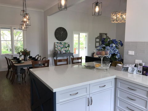 Chanticleer Gardens Barn Cottage With A Pool - Accommodation Daintree 27