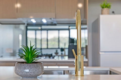 Stylish And Neat Two Bed Apartment In Wentworth Point - Accommodation Daintree 2