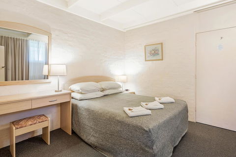 Black Dolphin Resort Motel & Apartments - Accommodation Daintree 38
