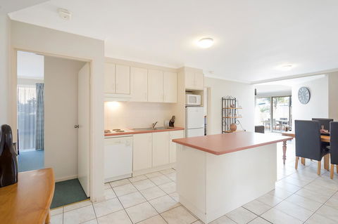 Black Dolphin Resort Motel & Apartments - Accommodation Daintree 5