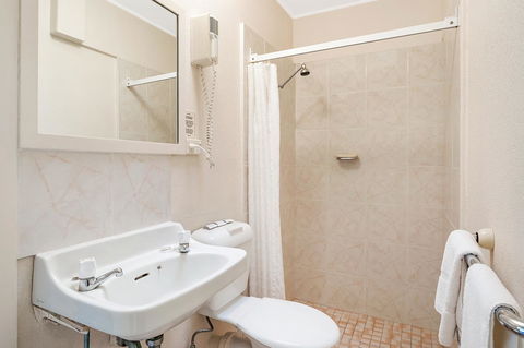 Black Dolphin Resort Motel & Apartments - Accommodation Daintree 17
