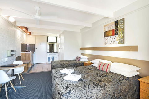 Black Dolphin Resort Motel & Apartments - Accommodation Daintree 21