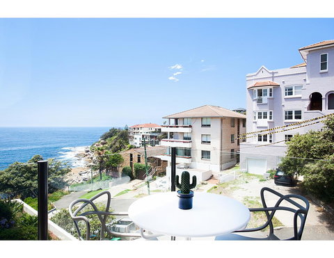 Unbelievable Luxury Apartment At The Top Of Bondi Beach - Accommodation Daintree 0