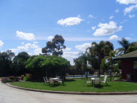 Federation Motel Resort - Corowa - Accommodation Daintree 43