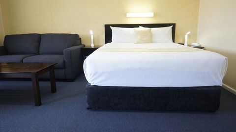 Highway Motor Inn Taree - Accommodation Daintree 14
