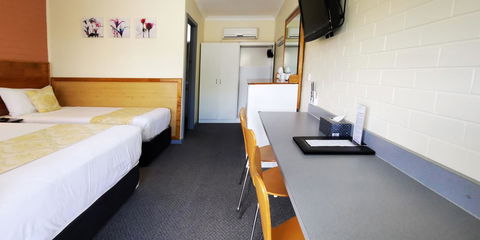 Highway Motor Inn Taree - Accommodation Daintree 10