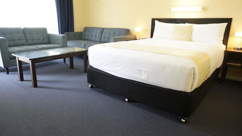 Highway Motor Inn Taree - Accommodation Daintree 13